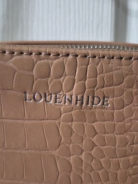 Louenhide Tan Croc-Embossed Crossbody Bag